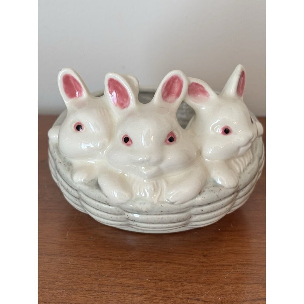 Vintage Atlantic Mold Bunny Rabbit Basketweave Bowl Dish